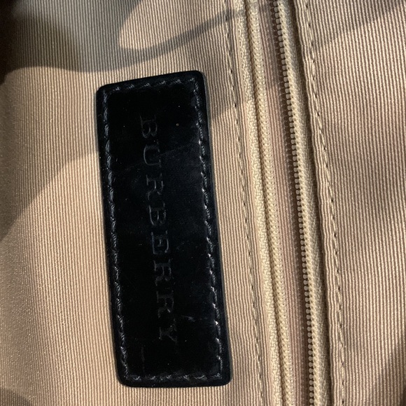 Authentic Burberry Satchel in good condition - Picture 6 of 7